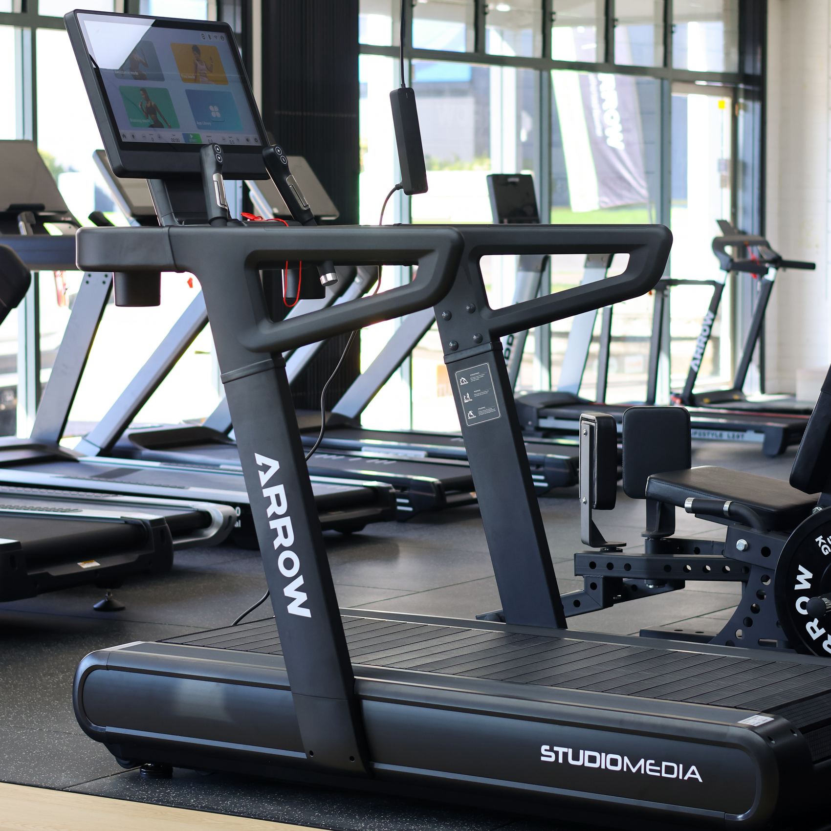 AC vs DC Motor Treadmills: Why Commercial Gyms Need AC